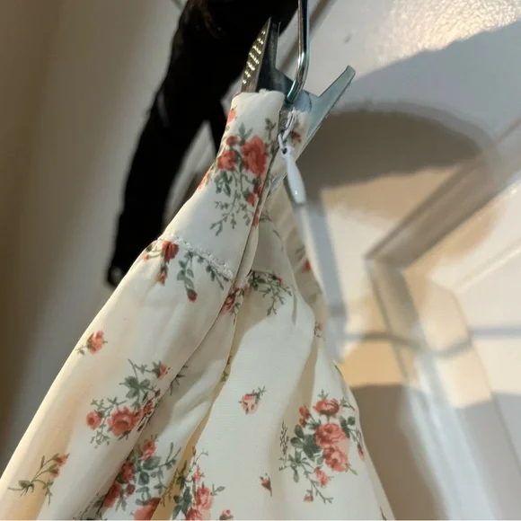 Princess Polly White Floral Maxi skirt - Picture 4 of 5